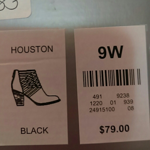 Cloudwalkers size 9w zip up booties - Picture 2 of 3